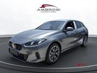 Usado BMW 118 Comfort Edition 150 CV (110 kW) 2025 Gris Utilitario