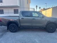Begagnad Toyota HiLux 204 HK (150 kW) 2020 Brun Pickup