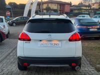 Usata Peugeot 2008 Active 99 CV (72 kW) 2018 Bianco SUV
