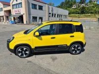 Nuova Fiat Panda Cross Cross 65 CV (47 kW) 2025 Giallo Utilitaria