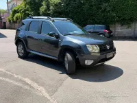 Usata Dacia Duster Black Shadow 114 CV (83 kW) 2017 Grigio SUV