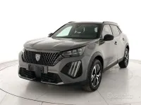 Usata Peugeot 2008 GT 131 CV (96 kW) 2024 Grigio SUV