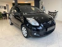 Usata Toyota Yaris 100 CV (73 kW) 2009 Nero Utilitaria