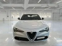 Usata Alfa Romeo Stelvio Super 160 CV (117 kW) 2023 Grigio SUV