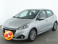 Usata Peugeot 208 92 CV (67 kW) 2016 Grigio Utilitaria