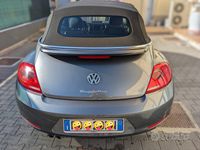 Usata VW Beetle Cabriolet Sportline 150 CV (110 kW) 2016 Grigio Cabrio