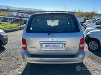 Usata Kia Carnival Family 144 CV (105 kW) 2006 Grigio Monovolume