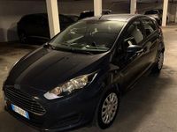 Usata Ford Fiesta 80 CV (58 kW) 2015 Nero Utilitaria