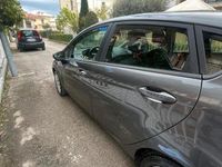 Usata Ford Fiesta 75 CV (55 kW) 2016 Grigio Utilitaria