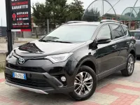 Usata Toyota RAV4 Hybrid Style 155 CV (114 kW) 2016 Nero SUV