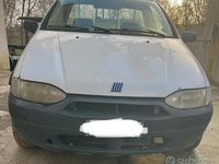 Usata Fiat Strada 63 CV (46 kW) 2001 Bianco Pick-up