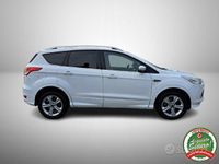 Usata Ford T 150 CV (110 kW) 2015 Bianco SUV