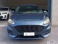 Usata Ford Kuga ST-Line 152 CV (111 kW) 2022 Chrome blue SUV