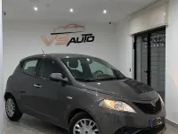 Usata Lancia Ypsilon Gold 69 CV (50 kW) 2015 Grigio Utilitaria