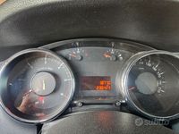 Usata Peugeot 5008 112 CV (82 kW) 2010 Grigio Monovolume