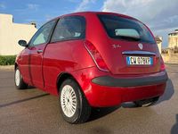 Usata Lancia Ypsilon 60 CV (44 kW) 2005 Rosso Utilitaria
