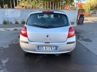 Occasion Renault Clio III Rip Curl 75 PK (55 kW) 2008 Grijs Sedan
