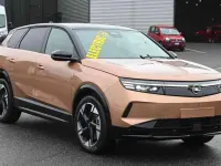 Nuova Opel Grandland Electric 156 kW (213 CV) 2026 Bronzo SUV