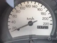 Usata Ford Ka 60 CV (44 kW) 2001 Grigio Utilitaria