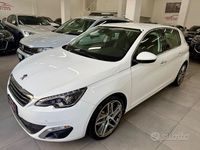 Usata Peugeot 308 GT-line 120 CV (88 kW) 2016 Bianco Berlina