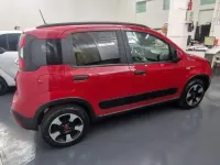 Usata Fiat Panda Cross Cross 70 CV (51 kW) 2024 Rosso Utilitaria