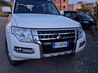 Usata Mitsubishi Pajero Intense 190 CV (139 kW) 2016 Bianco SUV