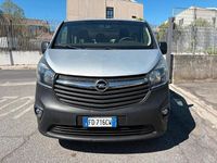 Usata Opel Vivaro S 145 CV (106 kW) 2016 Argento Monovolume