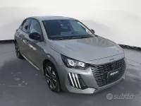 Usata Peugeot 208 Allure 101 CV (74 kW) 2025 Grigio Utilitaria