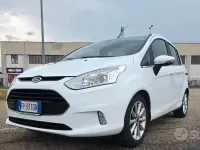 Usata Ford B-MAX Titanium 87 CV (63 kW) 2018 Bianco Monovolume