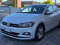 Usata VW Polo Comfortline 95 CV (69 kW) 2020 Argento Utilitaria