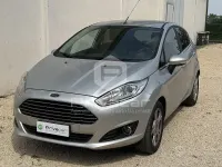 Usata Ford Fiesta Titanium 75 CV (55 kW) 2017 Grigio Utilitaria