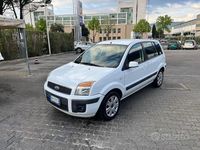 Usata Ford Fusion 100 CV (73 kW) 2009 Bianco Berlina