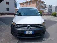 Usata VW Caddy Comfortline 111 CV (81 kW) 2019 Bianco Monovolume