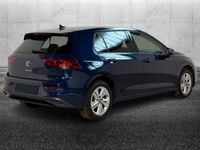 Usata VW Golf VIII Life 116 CV (85 kW) 2023 Blu metallizzato Berlina