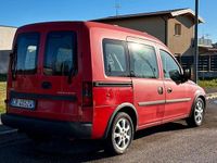 Usata Opel Combo 73 CV (53 kW) 2004 Rosso Monovolume