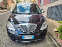 Usata Lancia Ypsilon 75 CV (55 kW) 2011 Nero Utilitaria