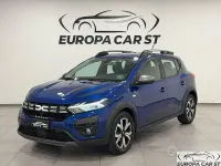 Usata Dacia Sandero Essentiel 101 CV (74 kW) 2023 Blu/azzurro Berlina