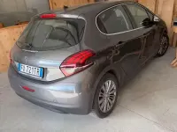 Usata Peugeot 208 102 CV (75 kW) 2019 Grigio Utilitaria