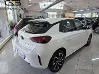 Usata Opel Corsa 101 CV (74 kW) 2025 Bianco Utilitaria