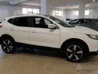 Usata Nissan Qashqai Tekna 110 CV (80 kW) 2016 Bianco SUV