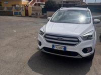 Usata Ford Kuga 120 CV (88 kW) 2019 Bianco SUV