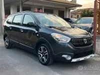 Usata Dacia Lodgy Stepway 109 CV (80 kW) 2018 Grigio Monovolume