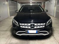 Usata Mercedes GLA180 122 CV (89 kW) 2019 Nero SUV