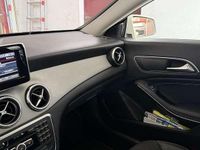 Begagnad Mercedes CLA200 Executive 136 HK (100 kW) 2014 Sedan