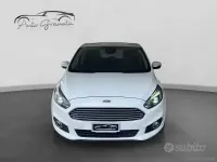 Begagnad Ford S-MAX S 150 HK (110 kW) 2019 Vit Minibuss