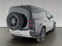 Usata Land Rover Defender SE 200 CV (147 kW) 2022 Santorini black SUV