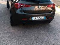 Usata Alfa Romeo Giulietta 120 CV (88 kW) 2014 Marrone Berlina