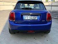 Usata Mini ONE 75 CV (55 kW) 2018 Blu/azzurro Utilitaria
