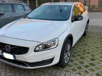 Usata Volvo V60 CC 150 CV (110 kW) 2017 Bianco Station wagon
