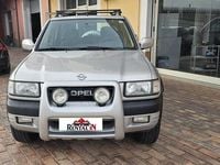 Usata Opel Frontera Limited 115 CV (84 kW) 1998 Grigio SUV